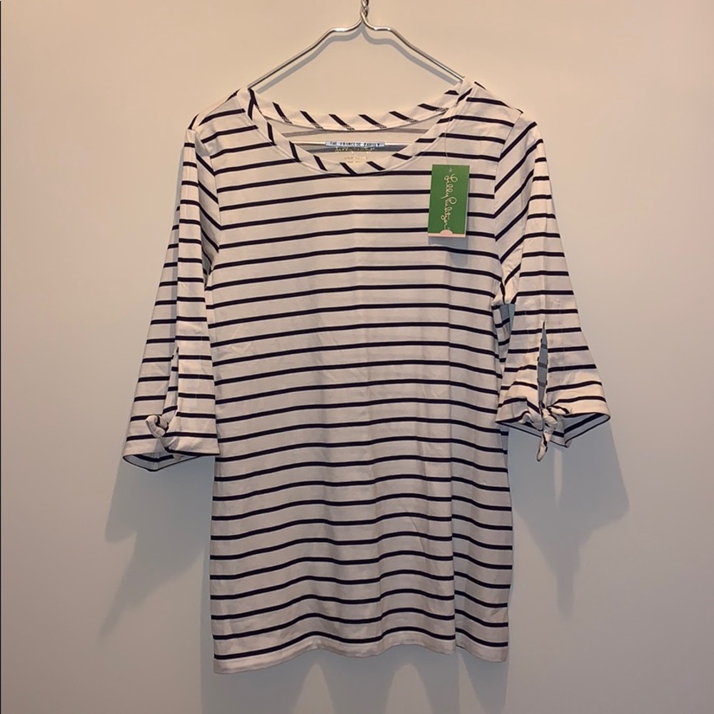 *NWT Lilly Pulitzer 3/4 white and navy striped tee